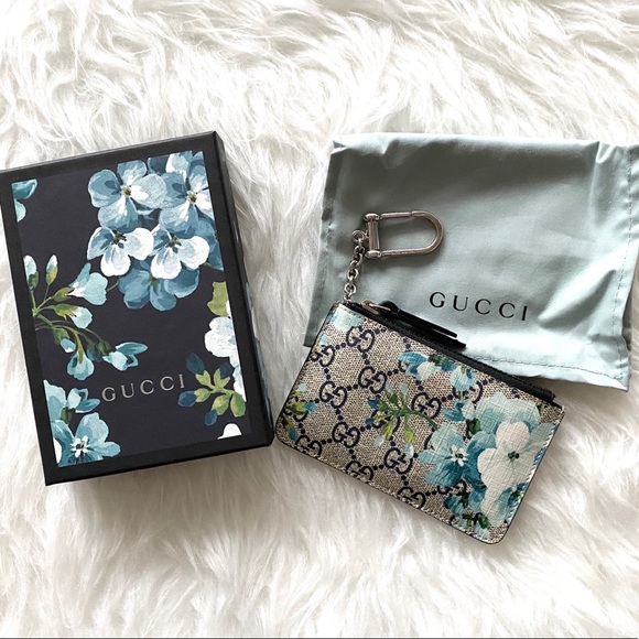 Gucci GG Supreme Monogram Blooms Print Key Pouch - Picture 1 of 10